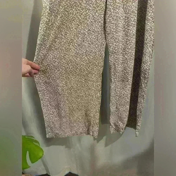 Women’s Brown Jessica Simpson Romper - Picture 2 of 8